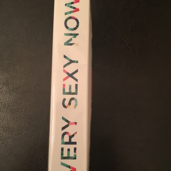 Victoria’s Secret Very Sexy Rollerball - Picture 2 of 3